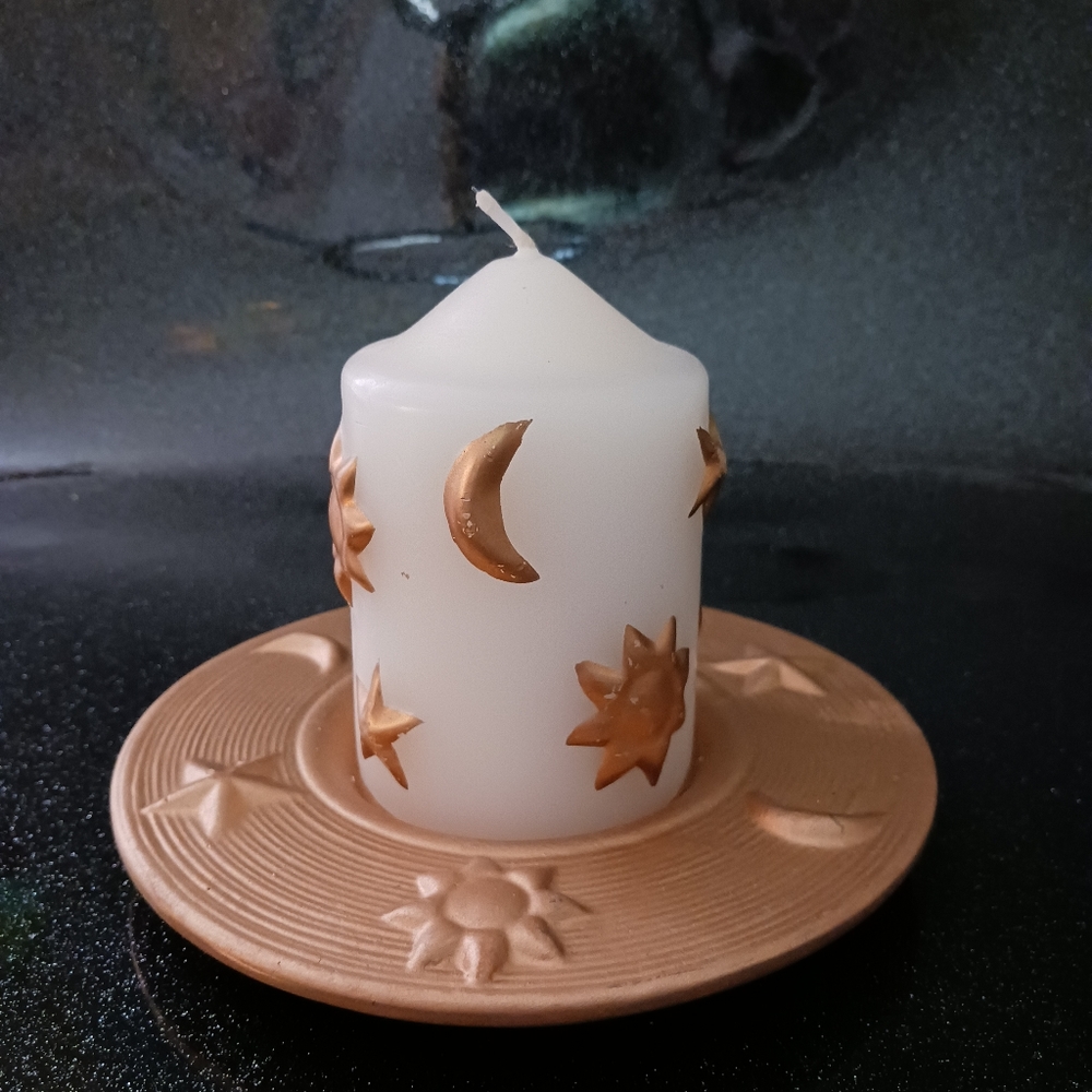 Vintage Gold Sun, Moon and Stars  on White Candle with Gold Candle Holde… - Picture 4 of 6